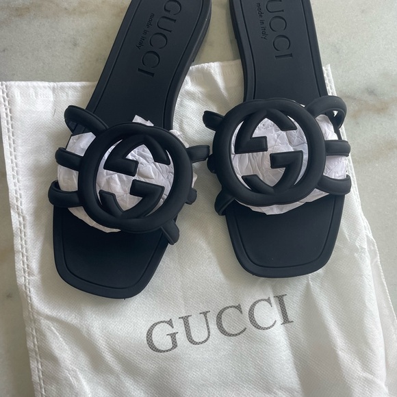 G u c c i Black Logo Slide Sandals i n s p i r e d - Picture 1 of 3